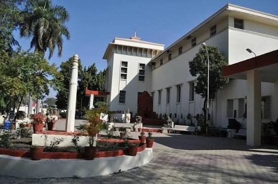 Central Museum Indore: Timings, Ticket, Entry Fee, Location